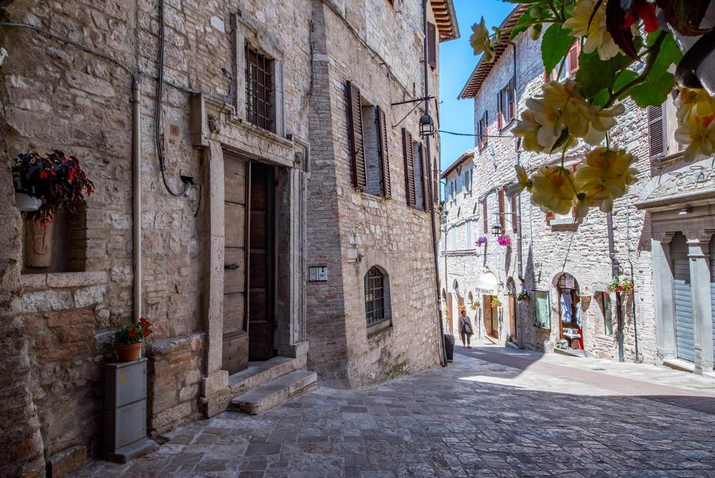 Appartmento In Via San Rufino Асизи Екстериор снимка