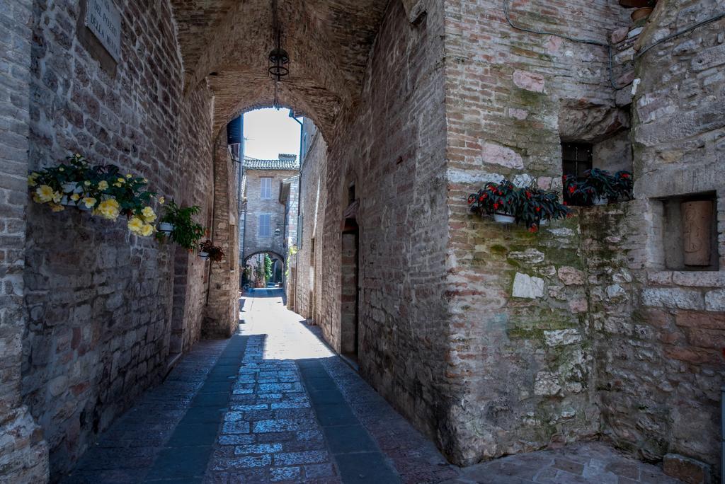 Appartmento In Via San Rufino Асизи Екстериор снимка